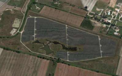 Vista aerea del parco fotovoltaico da 16,2 MWp di Latina